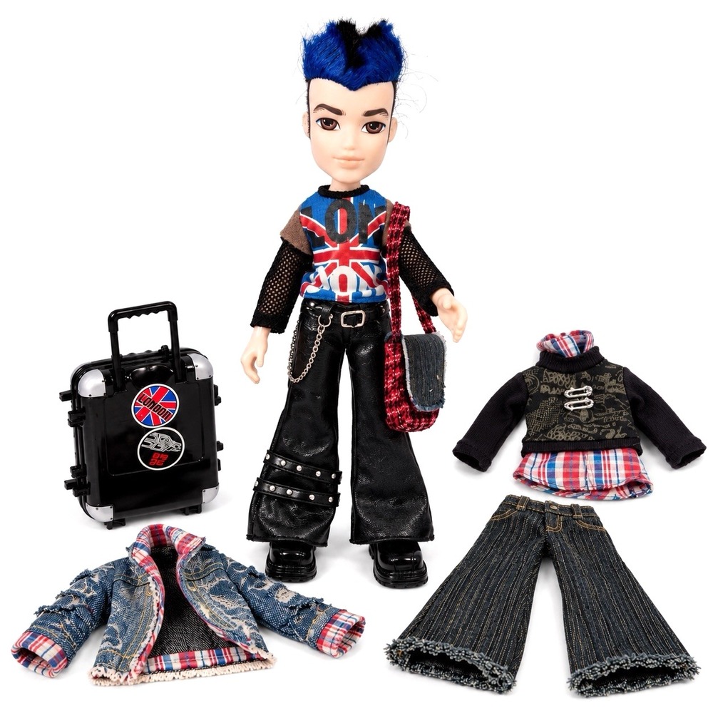 Bratz Boyz Pretty N Punk Eitan Doll 2005 MGA London Suitcase 2 Outfits Bag